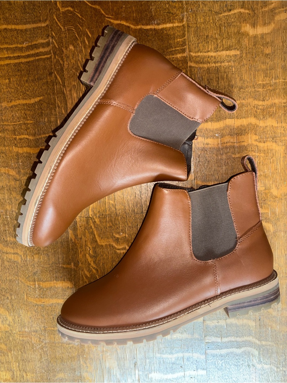 Lands End NWOT Chelsea boots